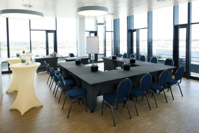 Konferenz, Husse, Mietmöbel, Möbelverleih, Leihmöbel, Möbel mieten, Eventausstattung