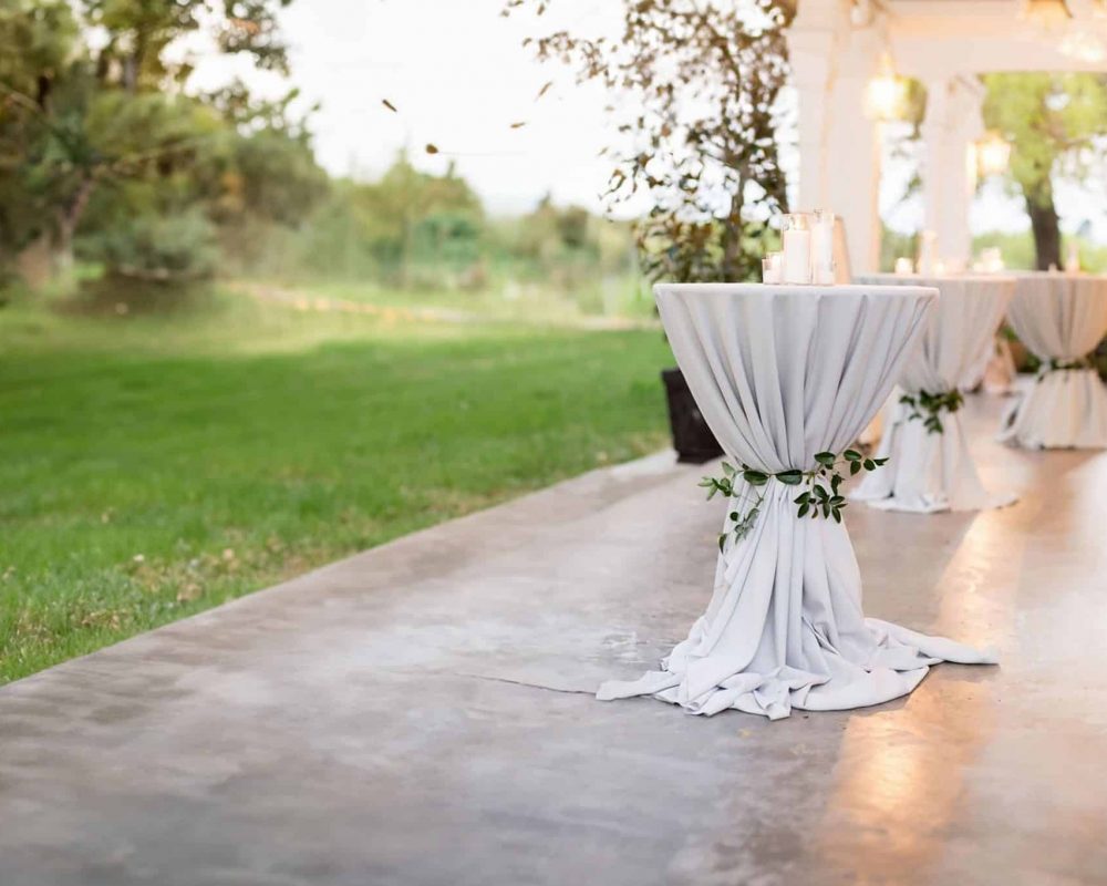 elegant-wedding-table-decorations-with-candles