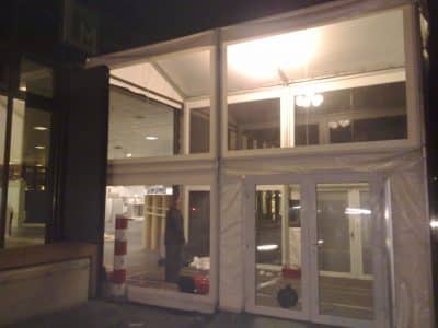 erhöhtes Zelt, Zelt, Übergangszelt, Zelt, Zeltverleih, Mietzelt, Partyzelt, Festzelt,
